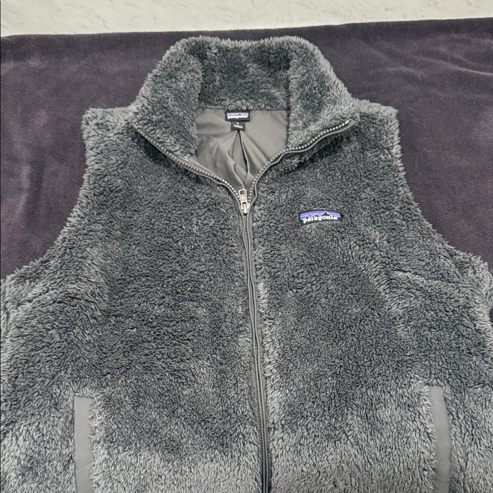 Patagonia Women’s Charcoal Fleece Vest
